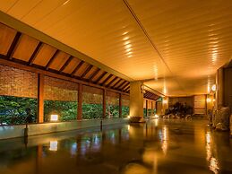 EXECUTIVE SUITE SUIREI
