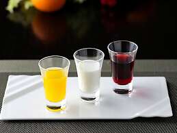 EXECUTIVE SUITE SUIREI