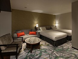 EXECUTIVE SUITE SUIREI