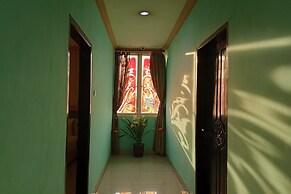 OYO 94168 Pondok Akhmal 2 Near Kantor Desa Pattinoang