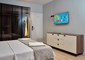 Montflux Hotel