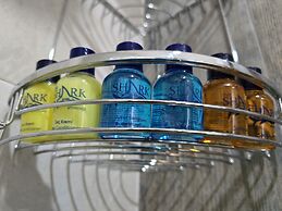 Nurel Shark Residence