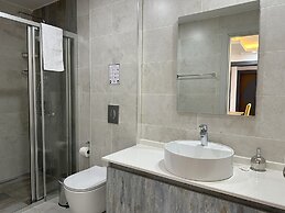 Nurel Shark Residence