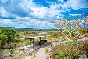 Thakgalo Honeymoon Suite - 2211