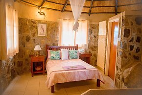 Thakgalo Honeymoon Suite - 2211