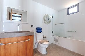 Loft-Style 4BR Salt Pool Villa Sunset 6