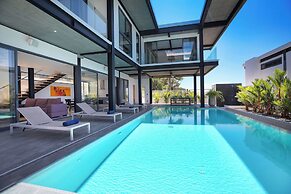 Loft-Style 4BR Salt Pool Villa Sunset 6