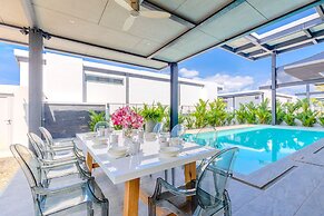 Loft-Style 4BR Salt Pool Villa Sunset 6