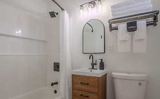 The Inn at Shady Pines