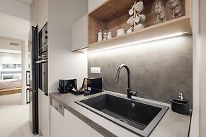 Exceptional Acropolis Suite by Cloudkeys