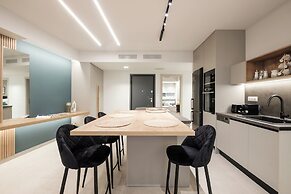 Exceptional Acropolis Suite by Cloudkeys