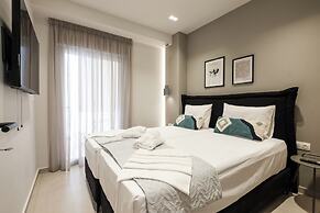 Exceptional Acropolis Suite by Cloudkeys