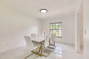 Modern Wimauma Family Home w/ Private Pool & Yard!