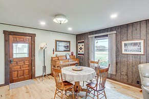 Erie Farmhouse w/ Fire Pit + Grill: Pets Welcome!