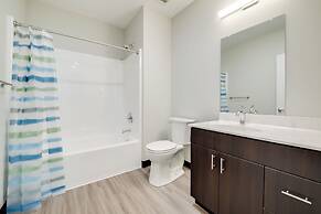 Bloomington Apartment, 3 Mi to IU Memorial Stadium