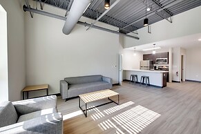 Bloomington Apartment, 3 Mi to IU Memorial Stadium