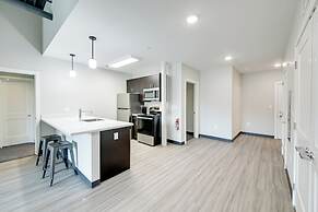 Bloomington Apartment, 3 Mi to IU Memorial Stadium