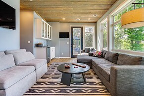 Maiden Rock Cottage w/ Fire Pit & Lake Pepin Views
