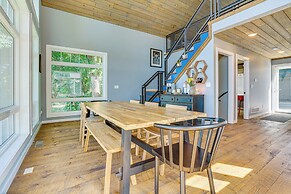 Maiden Rock Cottage w/ Fire Pit & Lake Pepin Views