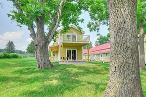 Adirondacks Cottage w/ Countryside Views!