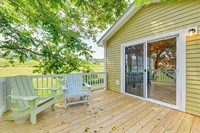 Adirondacks Cottage w/ Countryside Views!