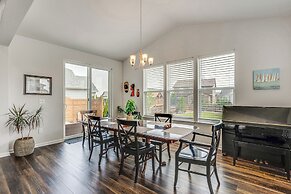 15 Mi to Boulder: Spacious Family Home in Erie