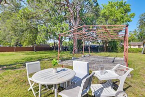 Miami Gardens Apt: 5 Miles to Hard Rock Stadium