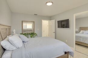 Miami Gardens Apt: 5 Miles to Hard Rock Stadium