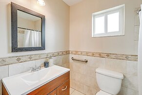 5 Mi to Beach: Pet-friendly Port Charlotte Home