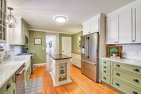 Spacious Taylors Home ~ 5 Mi to Dtwn Greenville!