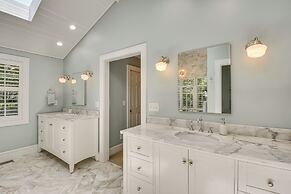 Spacious Taylors Home ~ 5 Mi to Dtwn Greenville!