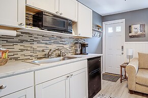 Charming Geneva Vacation Rental ~ 5 Mi to Lake!