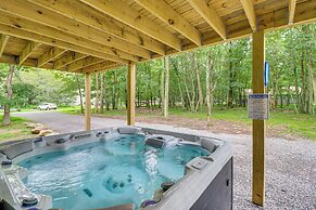 Lake Access & Hot Tub: Forest-view Poconos Cabin