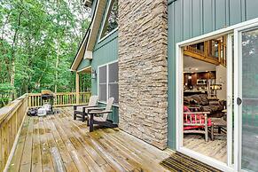 Lake Access & Hot Tub: Forest-view Poconos Cabin