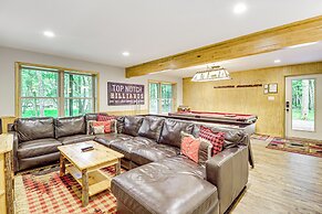 Lake Access & Hot Tub: Forest-view Poconos Cabin