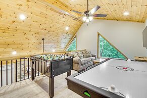 Lake Access & Hot Tub: Forest-view Poconos Cabin