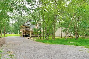 Lake Access & Hot Tub: Forest-view Poconos Cabin