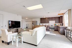 7 Mi to Golf Course: Brighton Apt w/ Yard & Patio