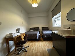 Sterling House B&B Heathrow