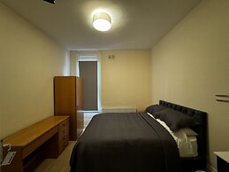 Sterling House B&B Heathrow