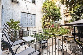 Jeannette s Seaside Getaway - Kalamata Urban Gem