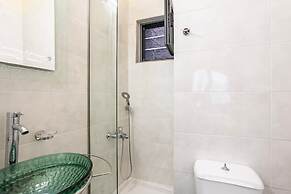 Jeannette s Seaside Getaway - Kalamata Urban Gem