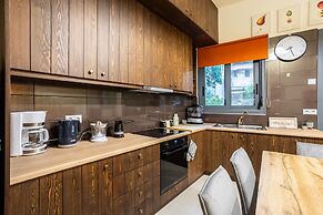 Jeannette s Seaside Getaway - Kalamata Urban Gem