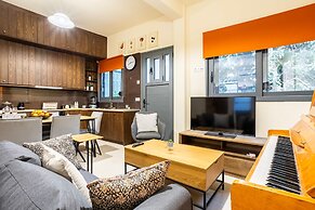 Jeannette s Seaside Getaway - Kalamata Urban Gem