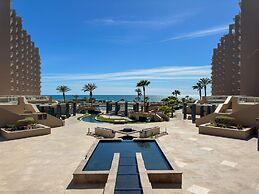 3BR Ground Floor Condo With Direct Pool Access