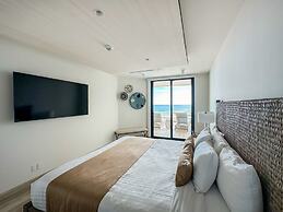 3BR Ground Floor Condo With Direct Pool Access