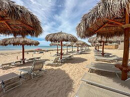 3BR Ground Floor Condo With Direct Pool Access