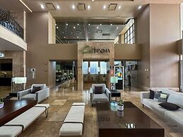 3BR Ground Floor Condo With Direct Pool Access