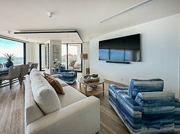 3BR Ground Floor Condo With Direct Pool Access