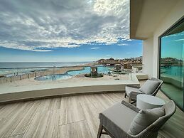 3BR Ground Floor Condo With Direct Pool Access